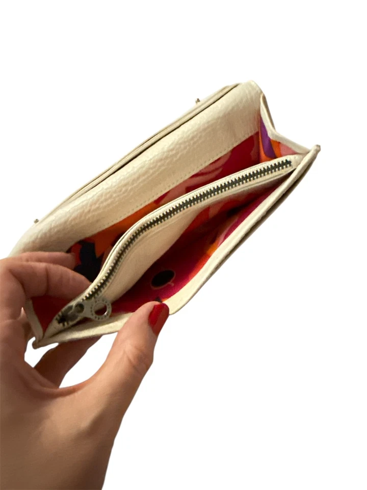 Cartera de trabajo vintage Marc by Marc Jacobs de cuero blanco triple cierre con solapa Foto 3 de 4