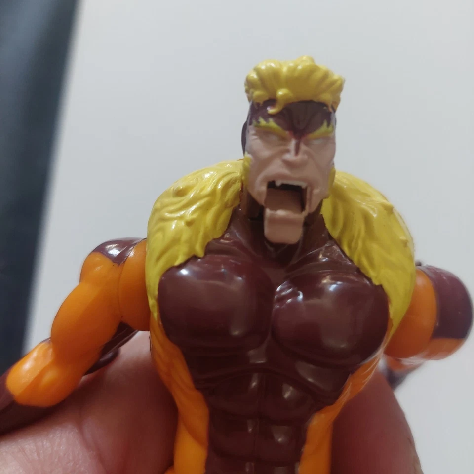 X-Men Sabretooth 1993 The Uncanny Snarl & Swipe Marvel Action Figure Toybiz VTG Foto 3 de 4