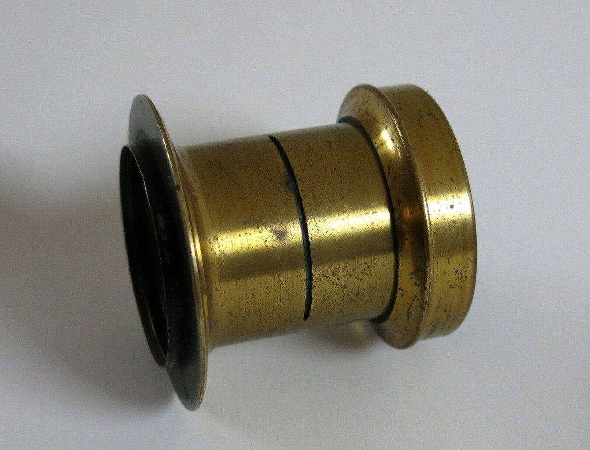 Objectif Ancien Pour Chambre Photographique Scientifique – Signé – Pièce Vintage