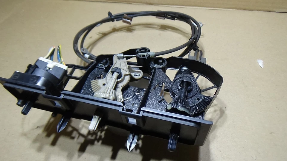 2000-2006 Toyota Tundra AC Heater Temperature Manual Control Switch - Image 4 of 4