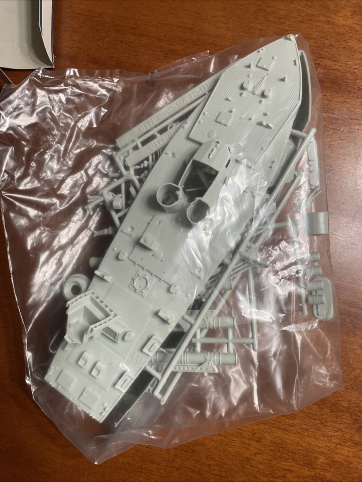 British Vosper M.T.B. - Revell 1/72 Scale Unassembled Boat Kit#05084 | eBay
