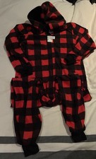 NEW Children  s Place One Piece Red Plaid Hooded M 7/8 Pajamas/lounge