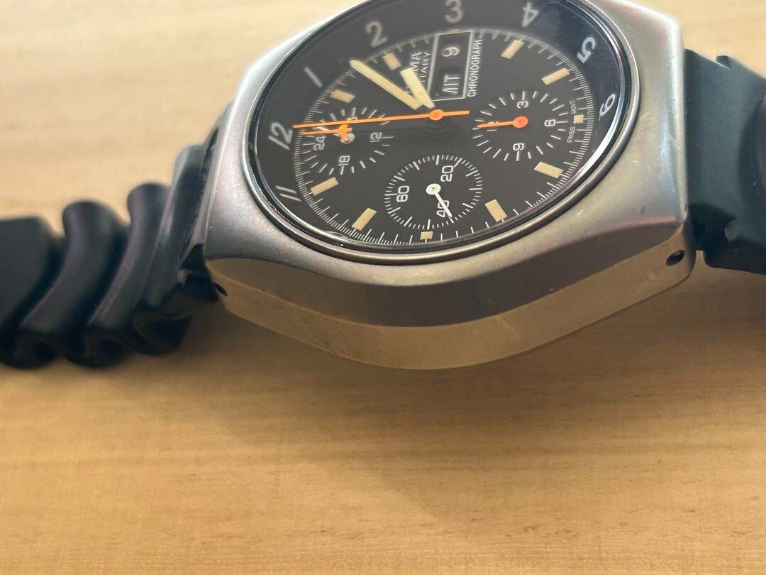 Picture 1 of 6