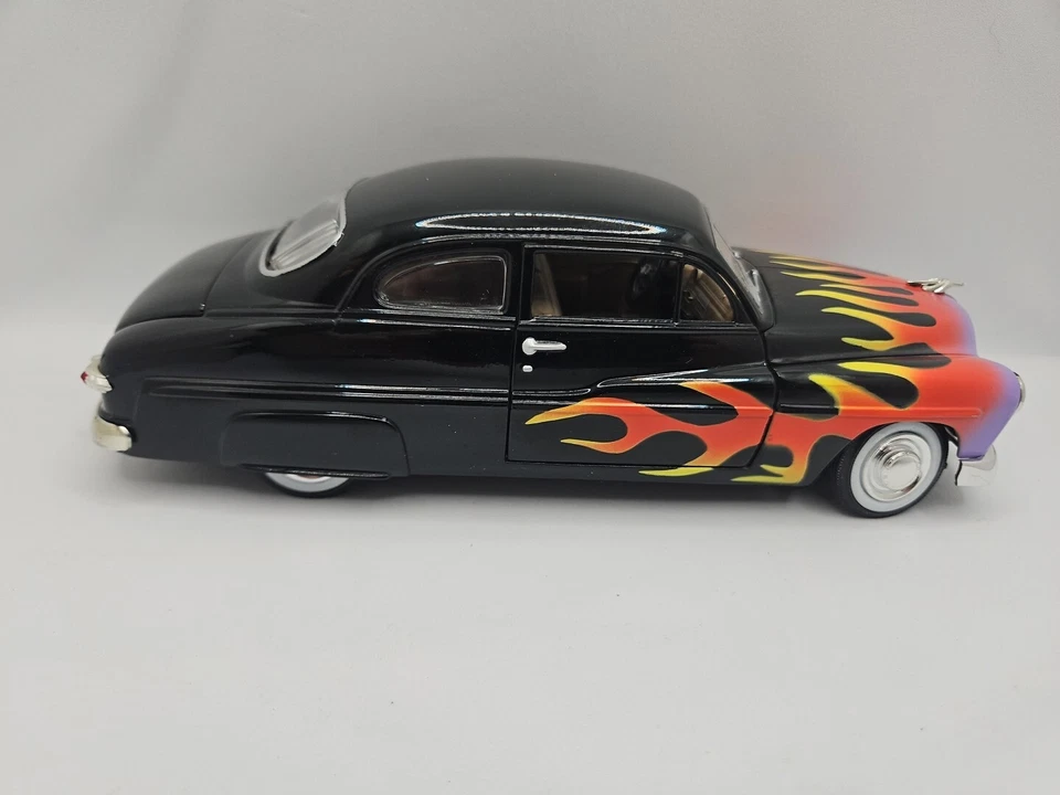 Mercury 1949 cupé Hot Rod con llamas fundido a presión escala 1/24 #BXW Foto 4 de 4