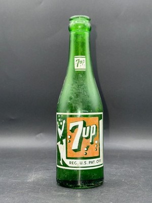 Vintage 7-Up Green Glass Bottle With ''Fresh Up'' Branding By Dura Glass Owens Ill