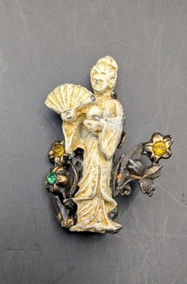 Geisha Pin, Small Vintage, Very Nice Details