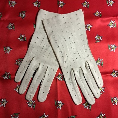 Vtg Milord Women s Perforated Leather Gloves 7.5   Ivory/Off-White/ Grey  UNESED