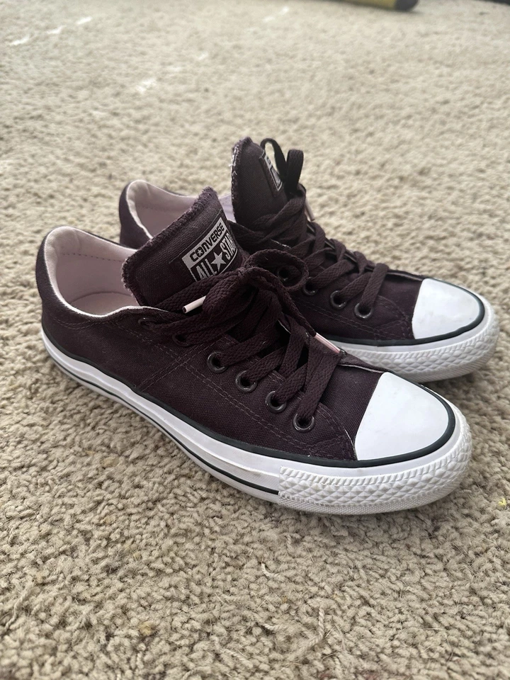 Converse Chuck Taylor All-Stars Maroon Plum Womens Size 7 - Image 2 of 4