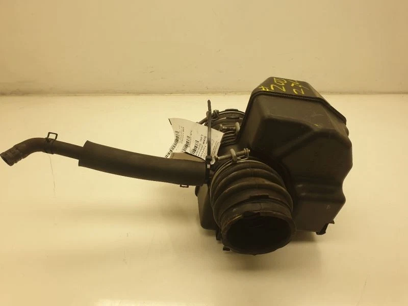 Toyota Camry SE 2002 3,0 L 6 cilindros filtro de aire tubo/resonador  Foto 3 de 4