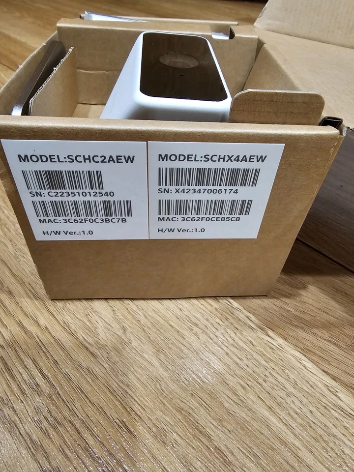 Камера домашней безопасности Xfinity внутренняя/наружная - новая в коробке - Изображение 3 из 4