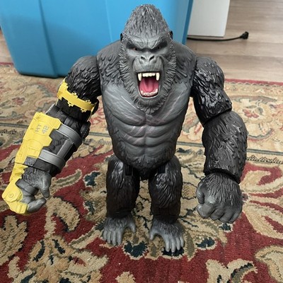 Giant King Kong 11'' Godzilla x Kong with B.E.A.S.T. Glove 2023 Playmates Monster
