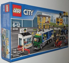 Lego City Set 60169 Cargo Terminal Airport Luggage Truck FACTORY SEALED