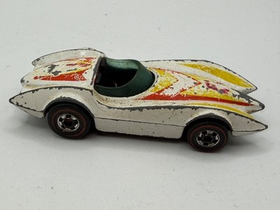 VINTAGE 1976 HOT WHEELS FLYING COLORS SECOND WIND MACH WHITE REDLINE
