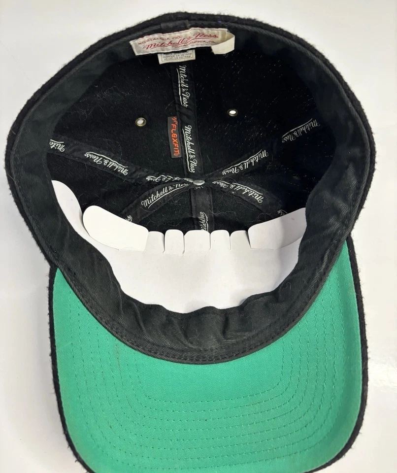 Sombrero de fieltro negro Mitchell & Ness New Orleans Saints L/XL ajustado flor de lis NFL Foto 3 de 4