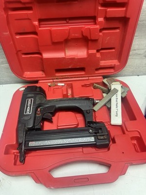 Craftsman 18 Stärke Brad Nagler 1-1/4'' Druckluft Druckluft Nagelpistole mit Koffer!