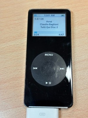 Apple iPod Nano schwarz 1GB 1. Generation Modell A1137 funktioniert nur mit Kabel