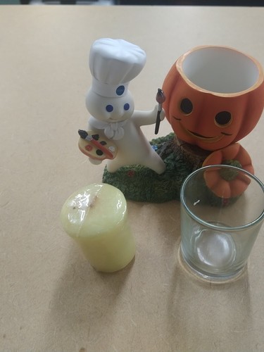 Portacandele Danbury Doughboy Halloween 2003 come nuovo Pillsbury dolcetto o scherzetto - Foto 3 di 5
