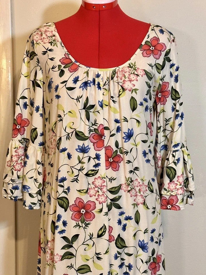 Vestido Christy Dawn Rowe ligeramente usado, crema floral, talla pequeña Foto 2 de 4