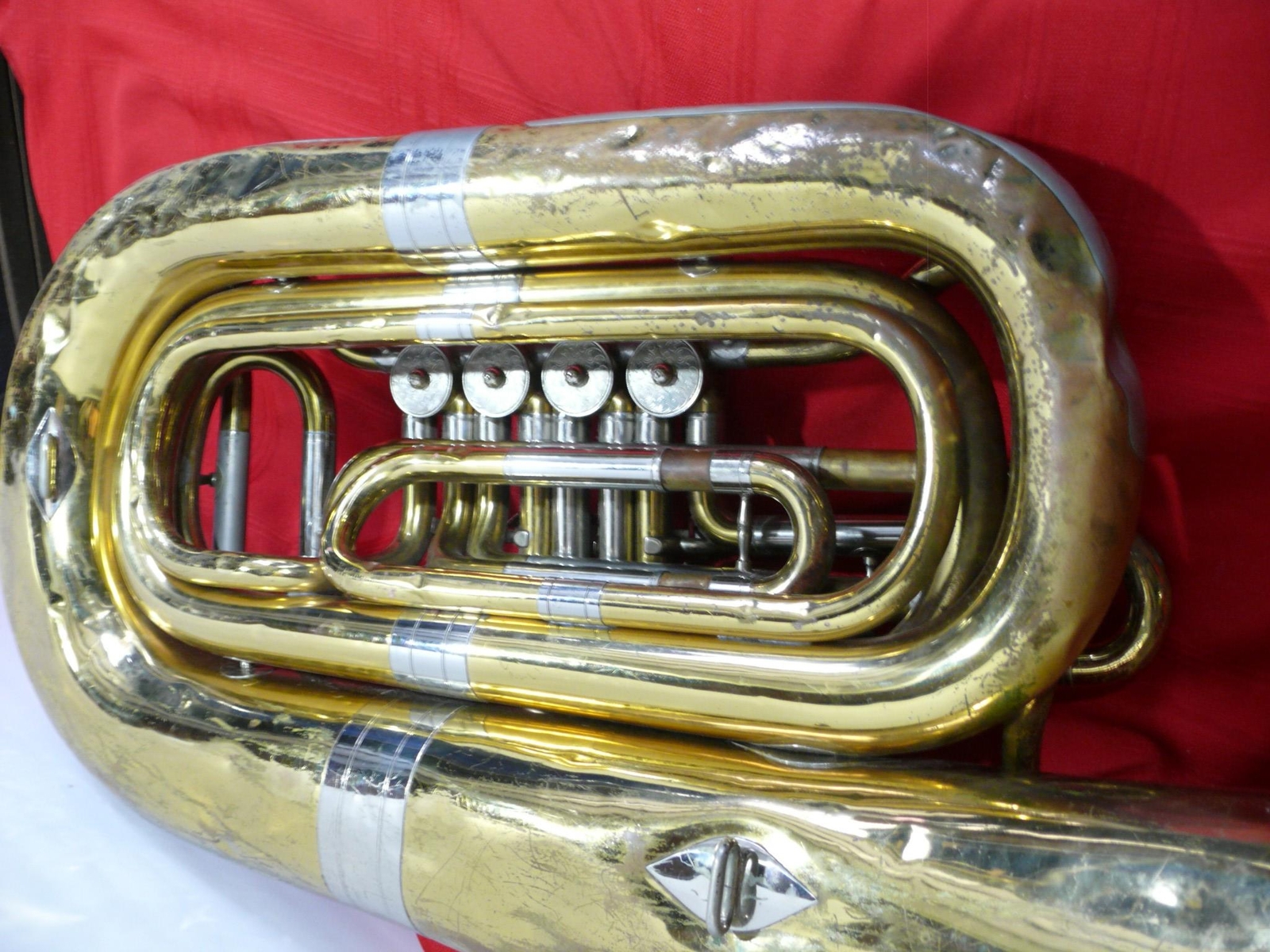 Mirafone 6102 Tuba for parts or repair. Missing mouthpiece and no case