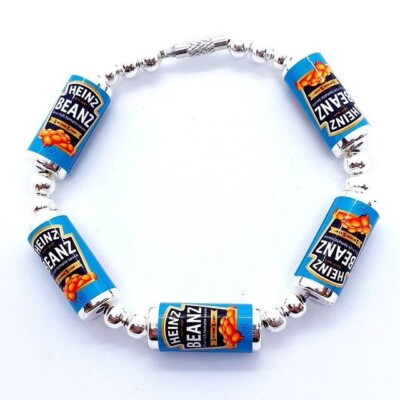 Einzigartiges BAKED BEANS ARMBAND Handarbeit VOLLES ENGLISCHES FRÜHSTÜCK Braten GESCHENKTÜTE