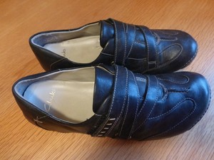 clarks wingtip desert boots