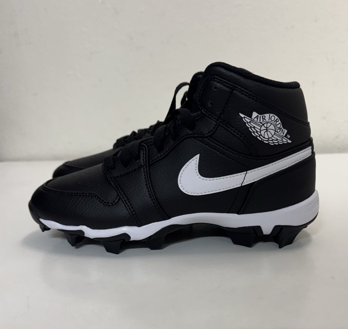 youth jordan cleats