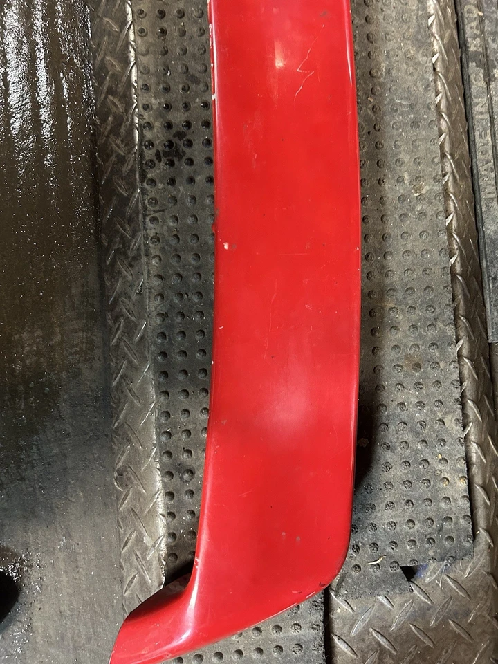 ALERÓN AUDI 80 AUDI 90 B3 QUATTRO OEM 893 827 933 D - 893827933D rojo Foto 2 de 4