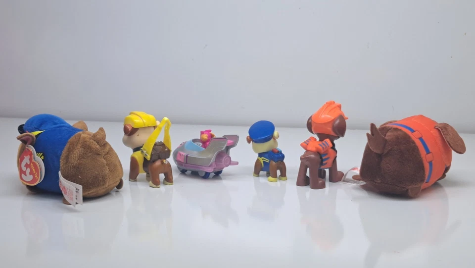 Lote de 6 juguetes de patrulla canina - Ty figuras de peluche y plástico - Chase Skye Rubble Foto 4 de 4