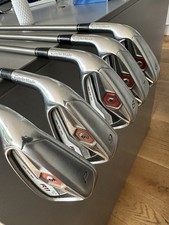 Taylormade Ladies R7 Irons 6-PW. Left Handed. Very suitable for juniors too.