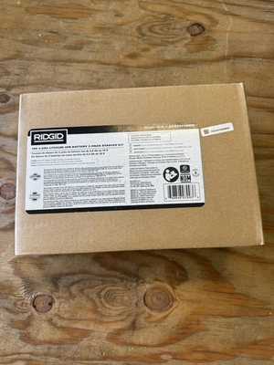 #ad RIDGID 18V 2 4.0 Ah Battery Starter Kit With Charger and Bag AC93044SBN $90.00