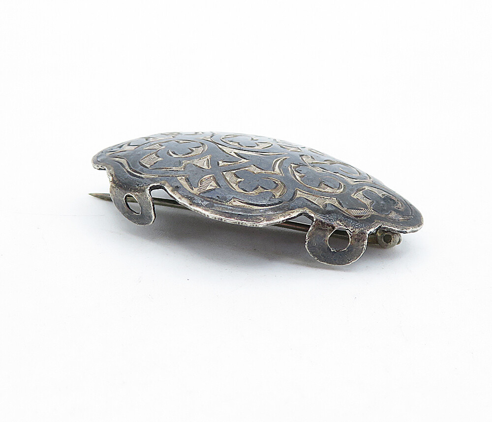 JAPAN 925 Silver Vintage Antique Two Tone Floral Pattern Brooch