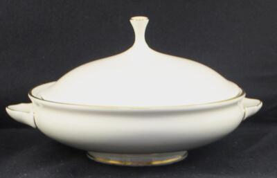 Lenox Mansfield Round Covered Vegetable Bowl