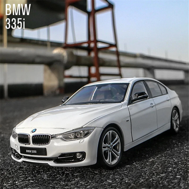 WELLY 1:24 BMW 335i Alloy Car Model Diecast Children Toy Vehicle Collection - Image 2 of 4