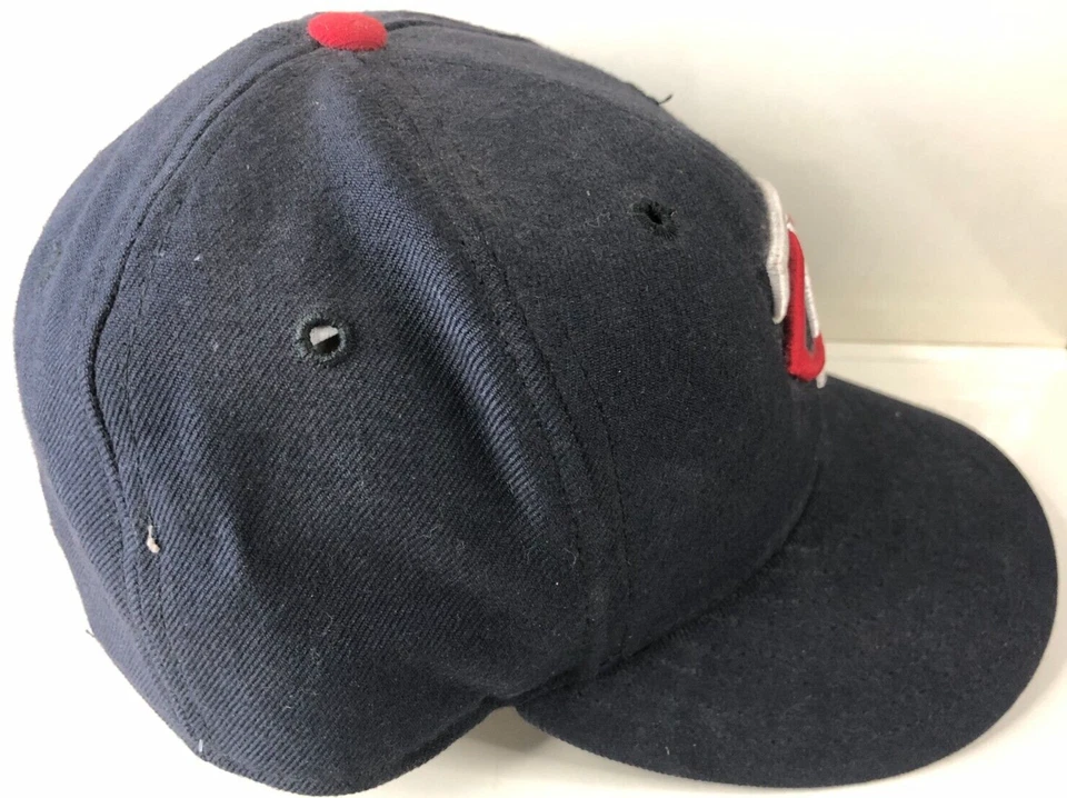 Vintage Minnesota Twins New Era 59Fifty Wool Blue Fitted Hat 7-1/8 - Image 3 of 4