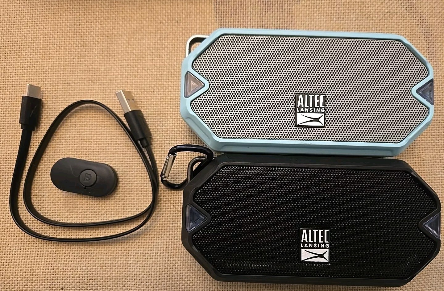2 Bluetooth HydraMini Waterproof Speaker by ALTEC LANSING 1 mint Green & 1 Black-image