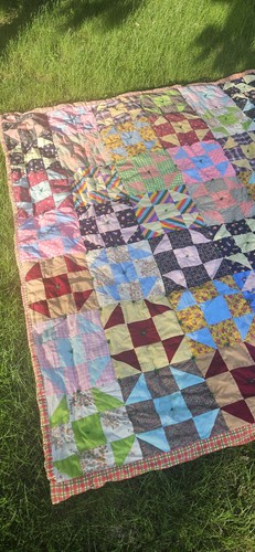 Trapunta coperta patchwork vintage fatta a mano multicolore 82"X62" - Foto 2 di 6