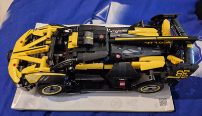 Lego Bugatti-Bolide 42151 unbespielt, nur Vitrine.