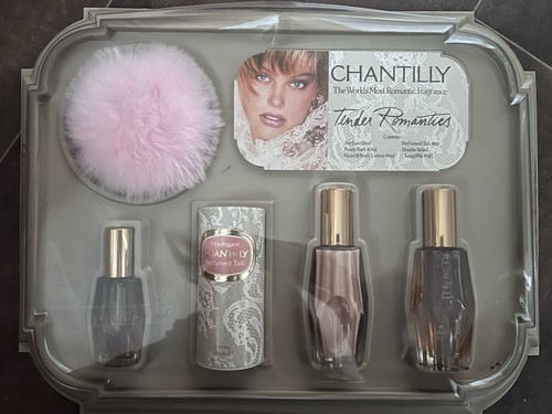 Chantilly Houbigany Vintage Perfume Talco Baño Espuma Loción Set de Regalo Nuevo Sin Usar - Imagen 1 de 4
