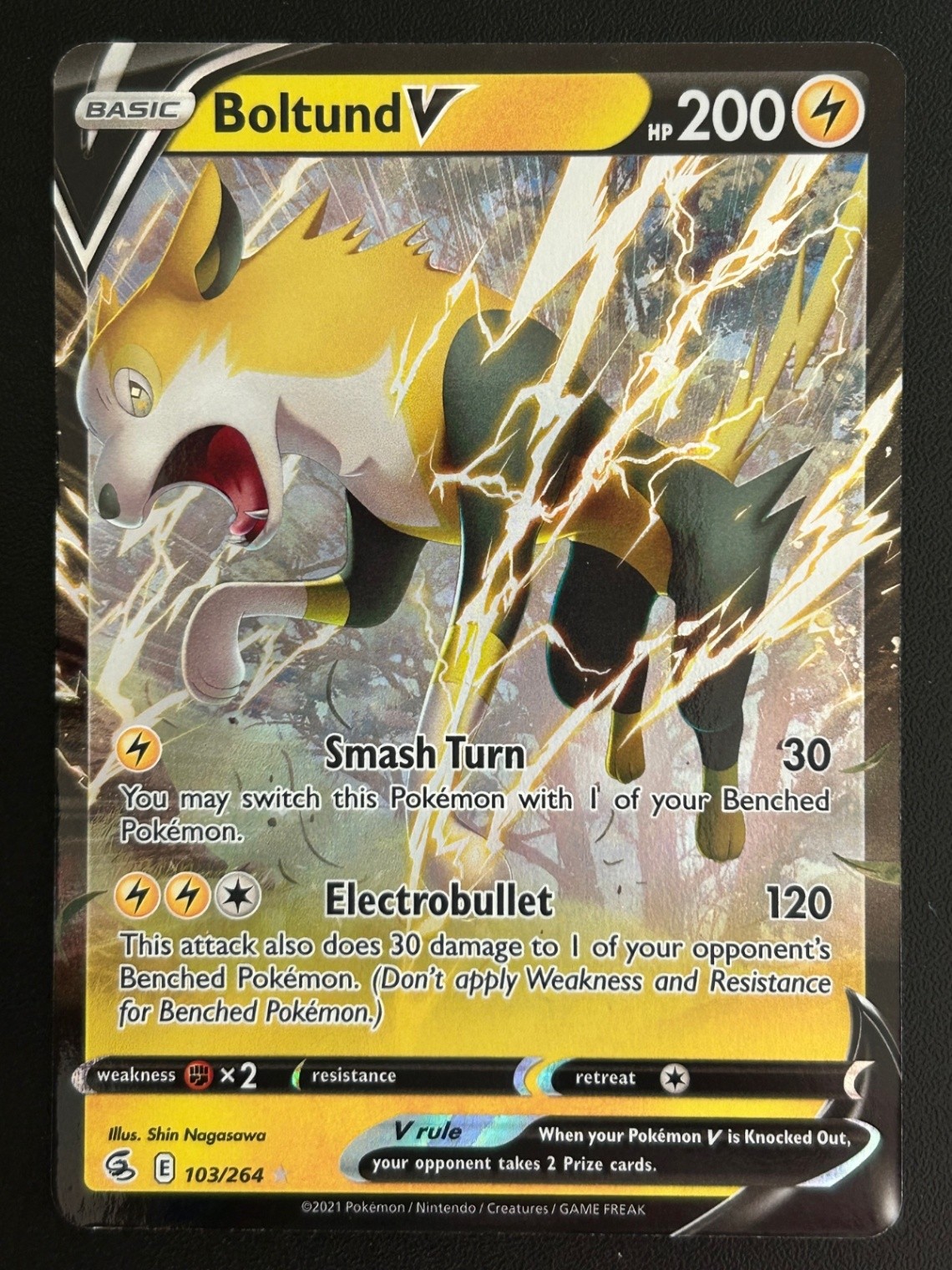 Boltund V 103/264 Holo Ultra Rare SWSH08: Fusion Strike NM