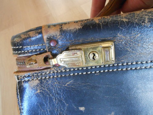 Vintage Black Leather Camera Case carry bag with Strap Buckles zipper ?Nikon? - Picture 14 of 15
