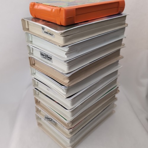 Lot VHS Clamshell enfants et famille Wiggles Cool Runnings Disney + PLUS 12 films ! - Photo 9/15