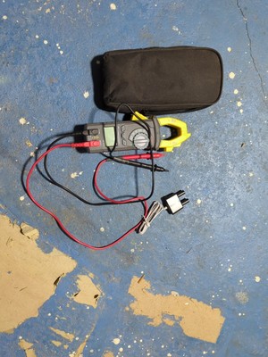 Commercial Electric 600A AC Digital Clamp Meter CM-2033R  