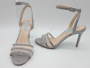 betsey johnson veda sandal