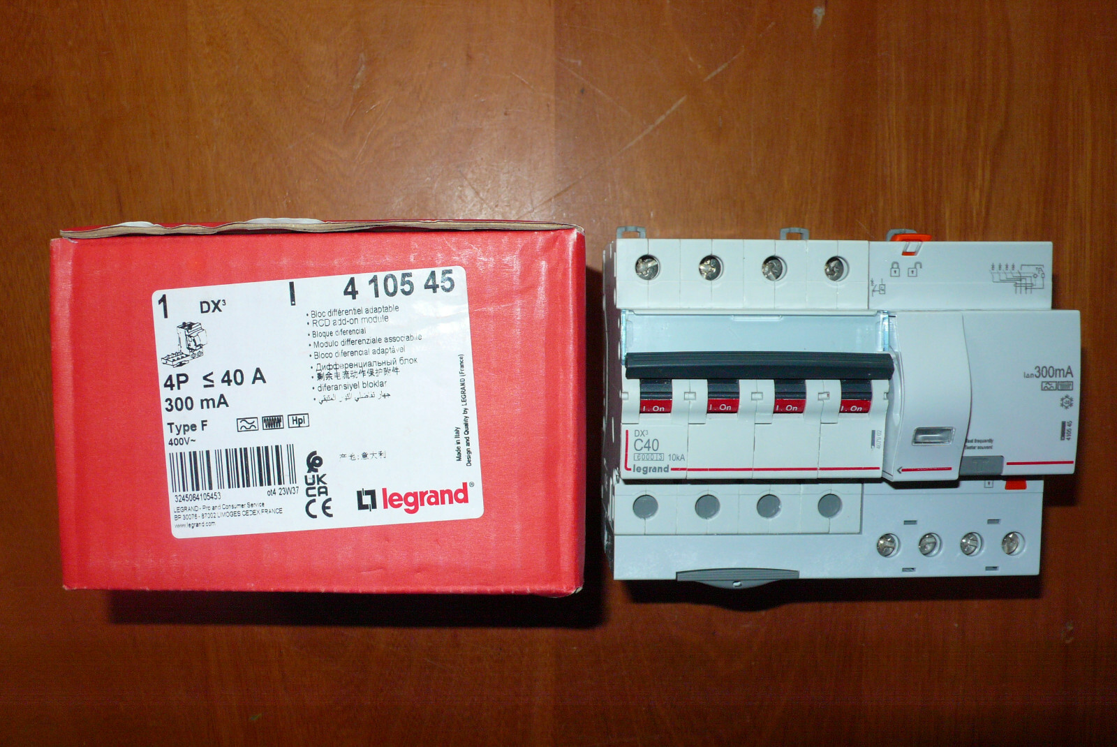 Disjoncteur 40A type F Legrand pour protéger une installation triphasée - 3