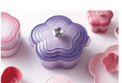 Le Creuset Cocotte Fleur Blue Bell Purple 20cm from Japan Le Creuset Cocotte Fleur Blue Bell Purple 20cm from Japan