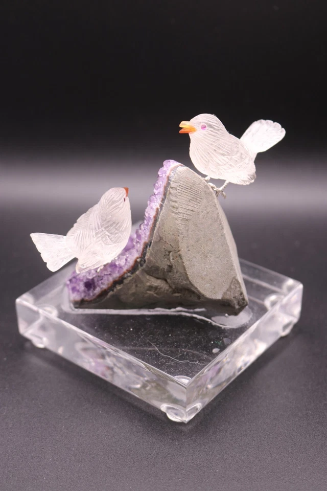 Par de pinzones de cuarzo tallados a mano Peter Muller sobre base de amatista 4" Foto 3 de 4