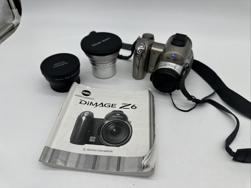 Konica Minolta Digital Camera Dimage Z6 - Plus Extras