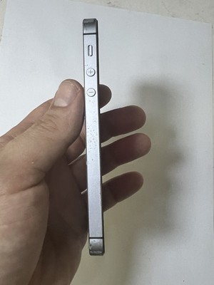 iPhoneSE ３２Ｇ Apple iPhone SE - 32 GB - Space Gray (Verizon) for sale