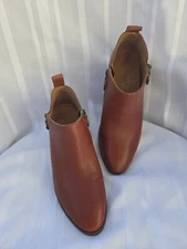 New Chestnut Brown Leather VIONIC Cecily Side Zip Ankle Boots 7
