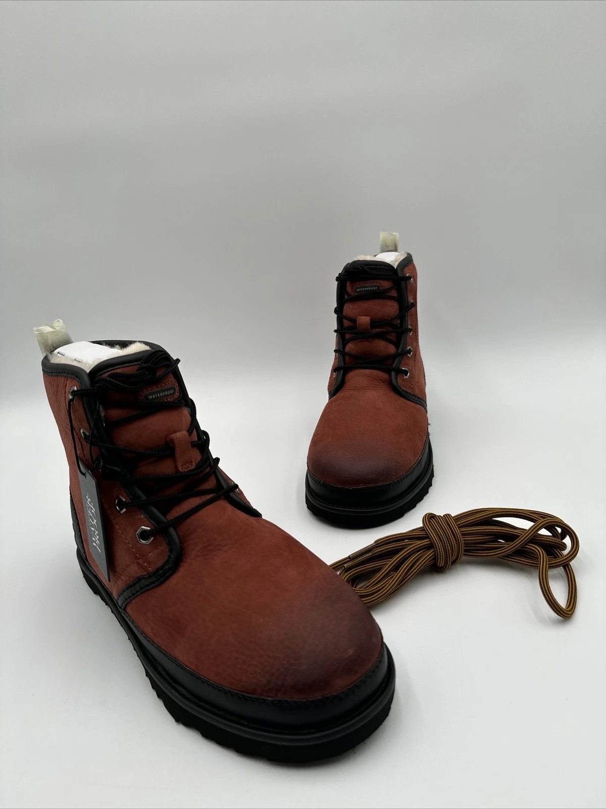 UGG HARKLEY WATERPROOF RED OXIDE LEATHER MEN'S HIKING BOOTS SIZE US 5/ UK 4
